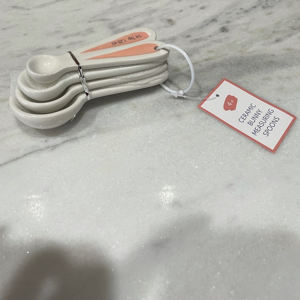 Bunny measuring spoons ceramic
